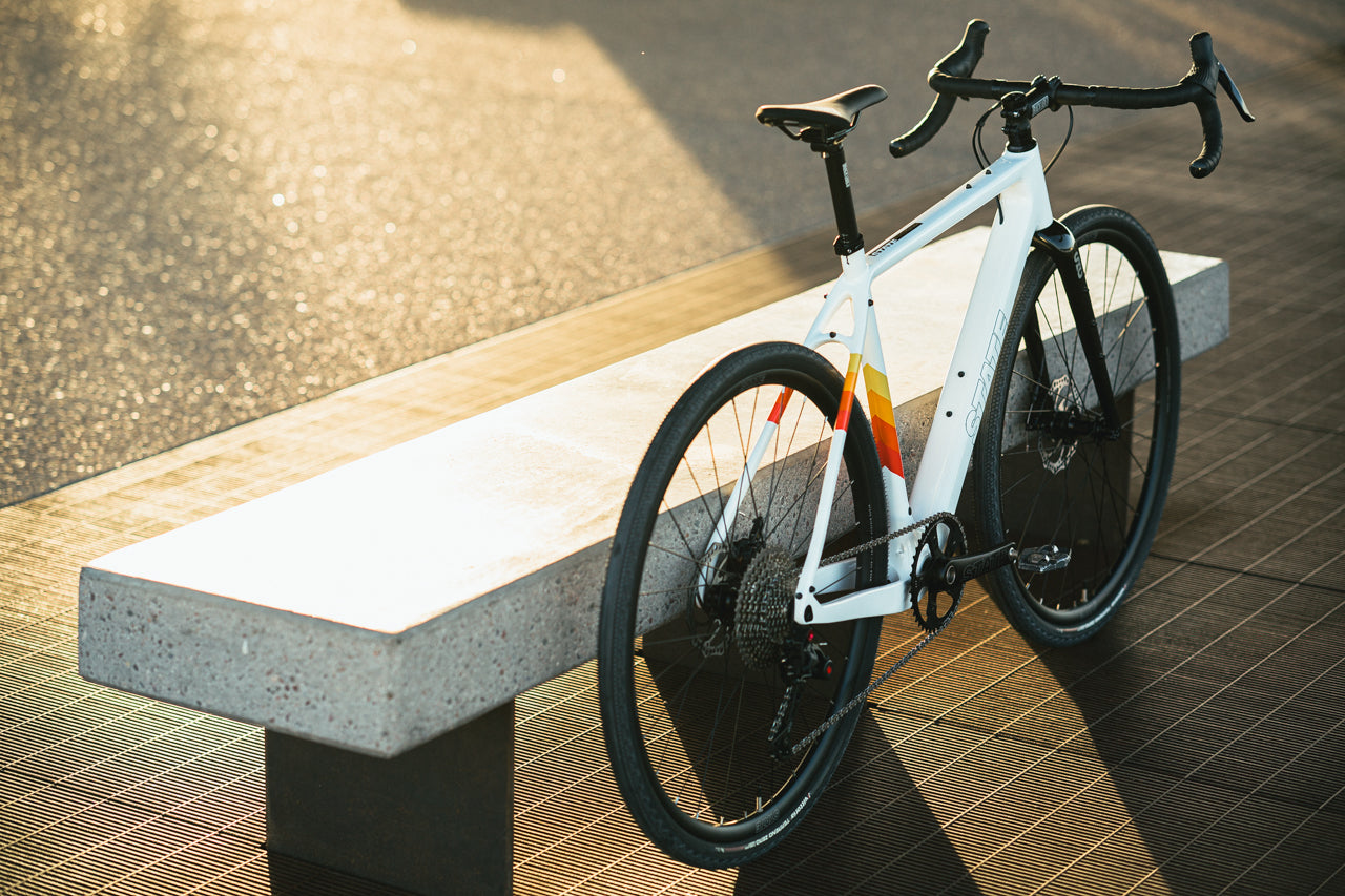 Carbon All-Road - White / Ember (650b / 700c)