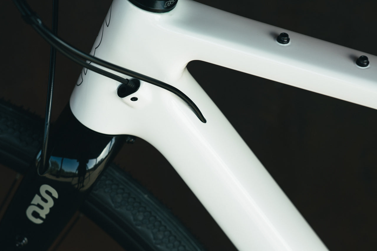 Carbon All-Road - White / Ember (650b / 700c)