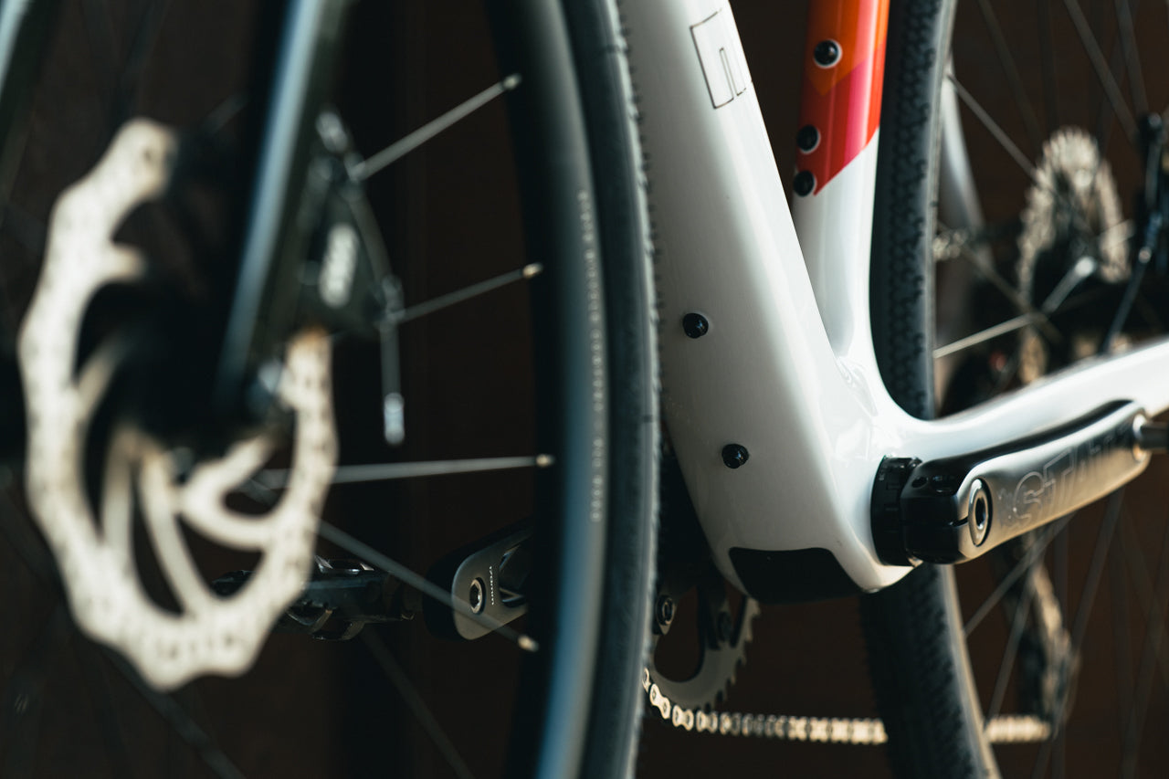 Carbon All-Road - White / Ember (650b / 700c)