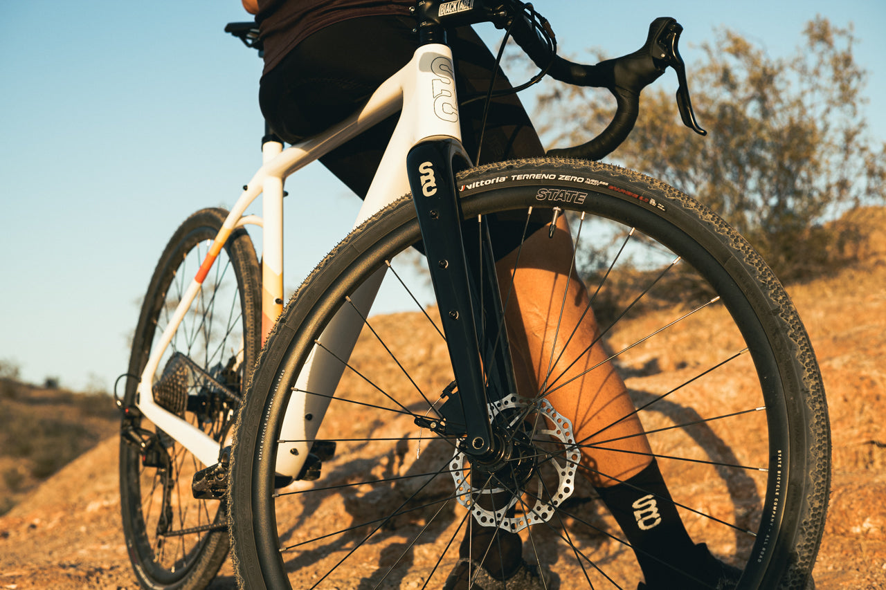 Carbon All-Road - White / Ember (650b / 700c)