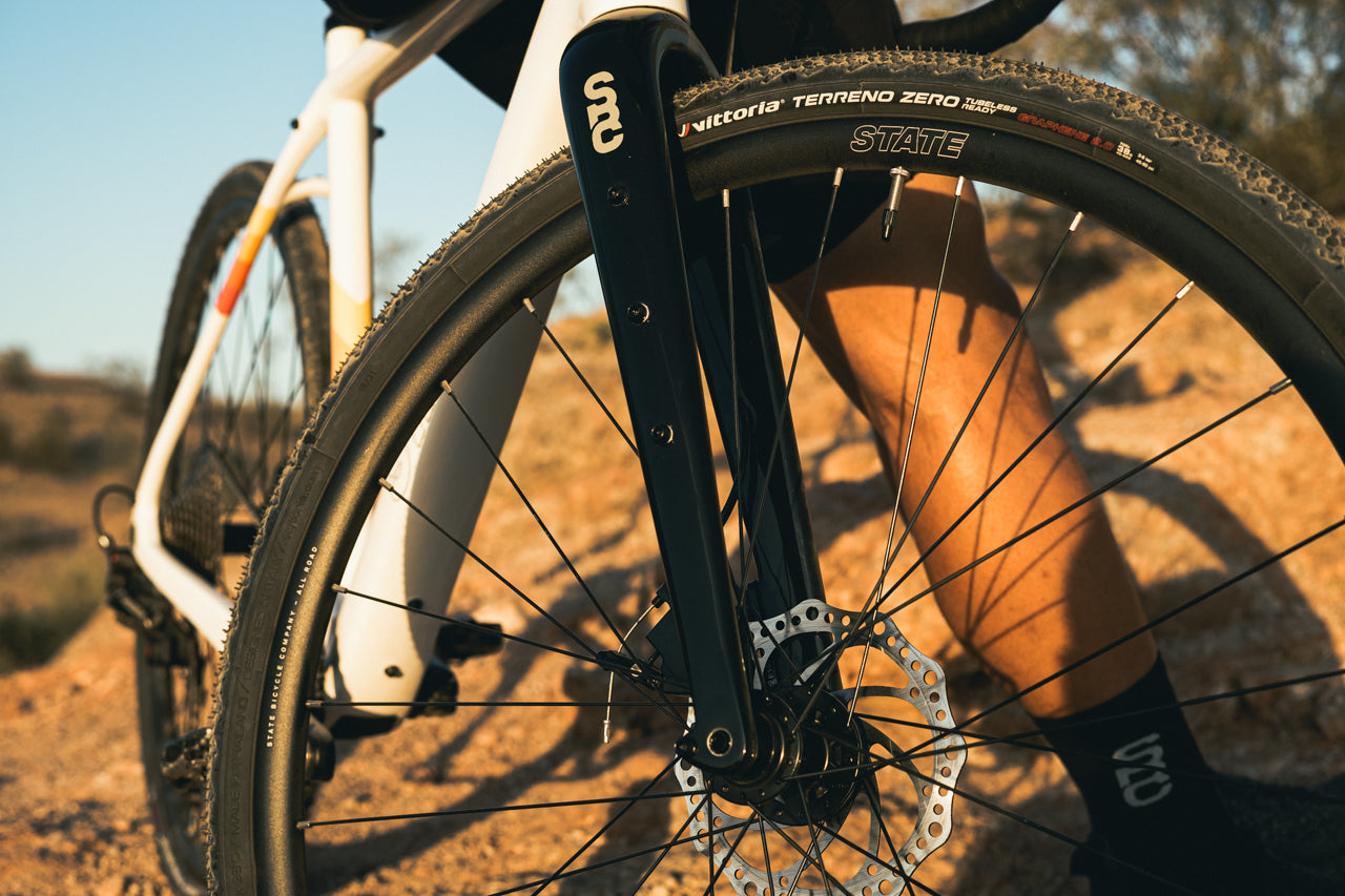 Carbon All-Road - White / Ember (650b / 700c)