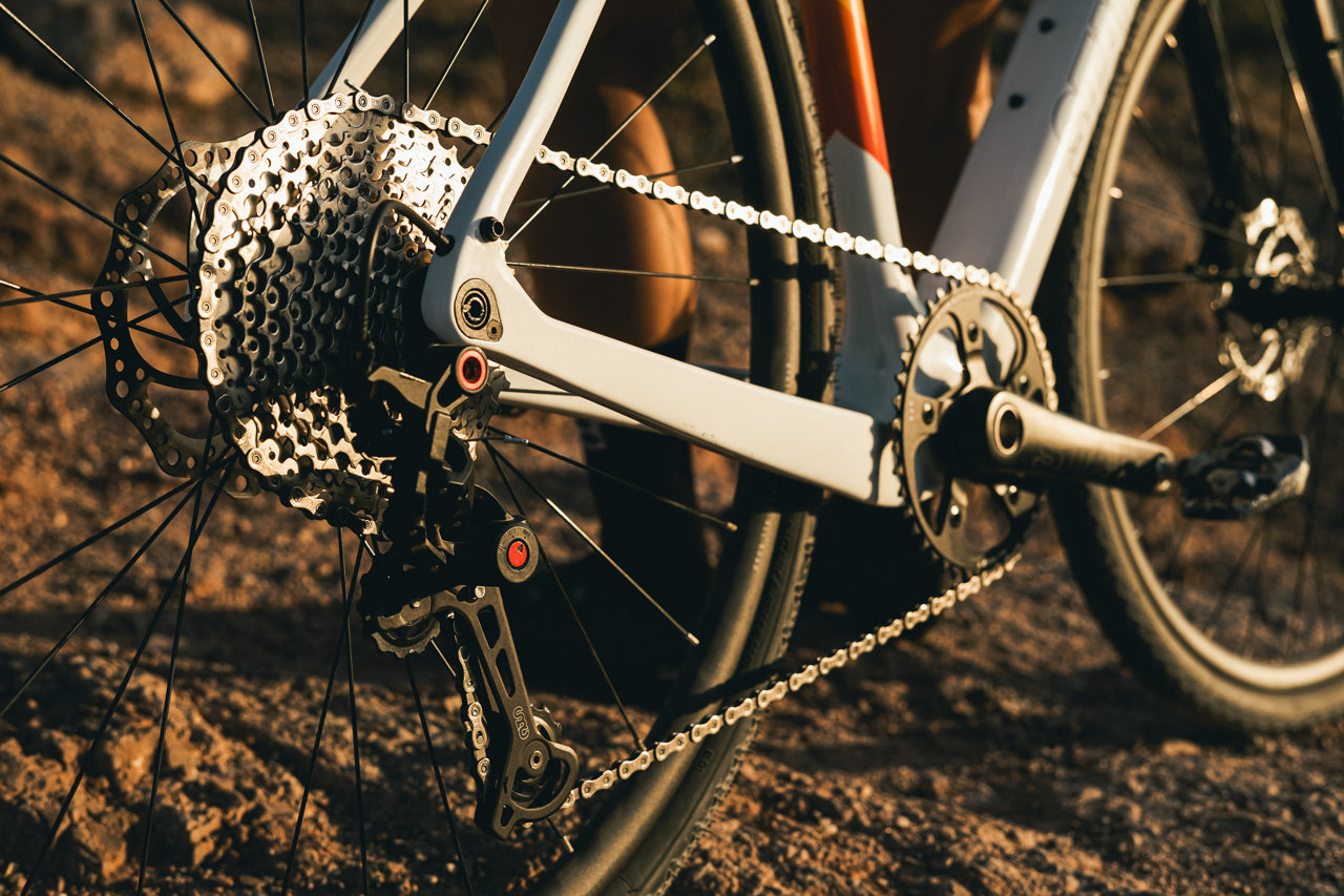 Carbon All-Road - White / Ember (650b / 700c)