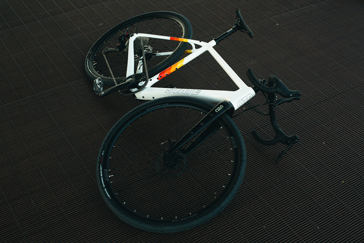 Carbon All-Road - White / Ember (650b / 700c)
