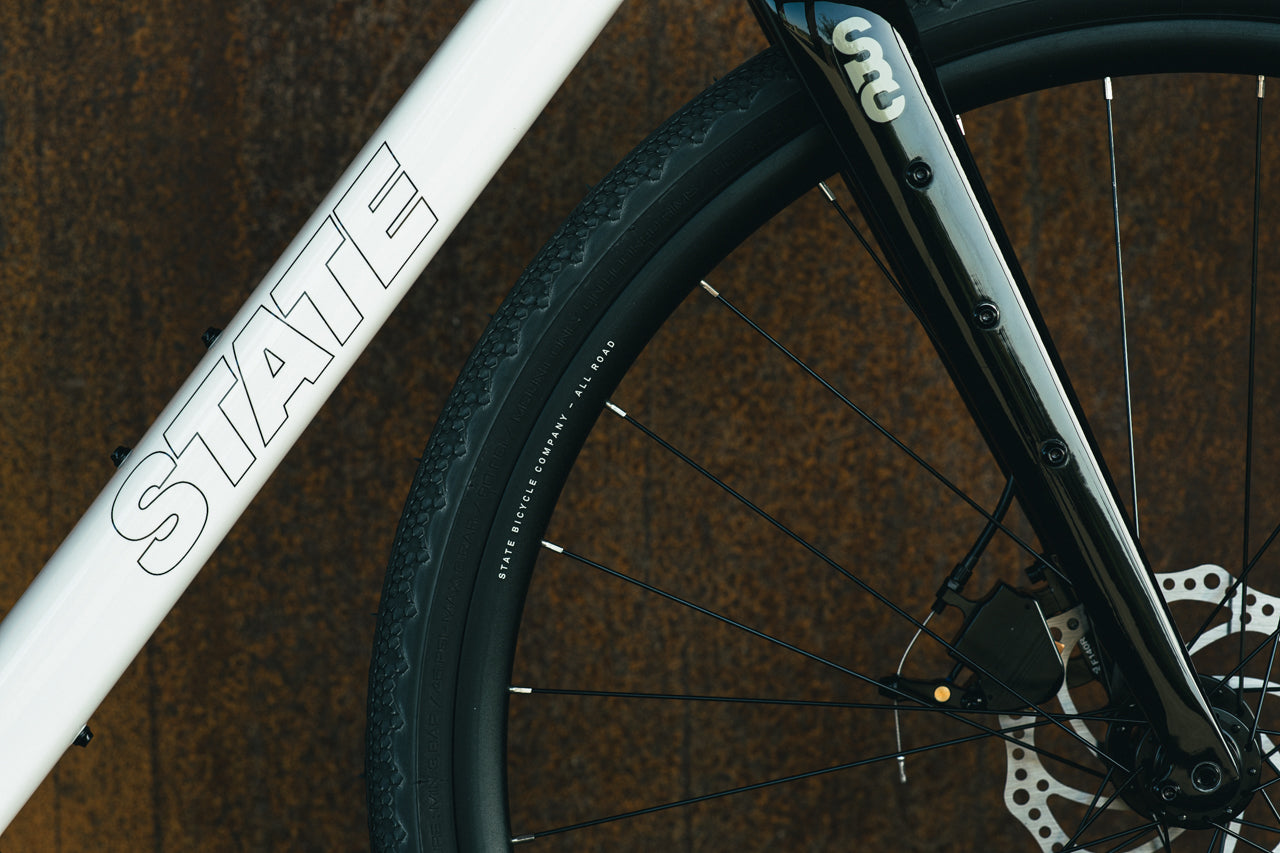 Carbon All-Road - White / Ember (650b / 700c)