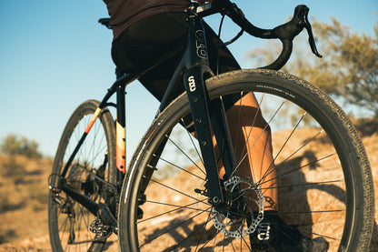 Carbon All-Road - Black / Ember (650b / 700c)