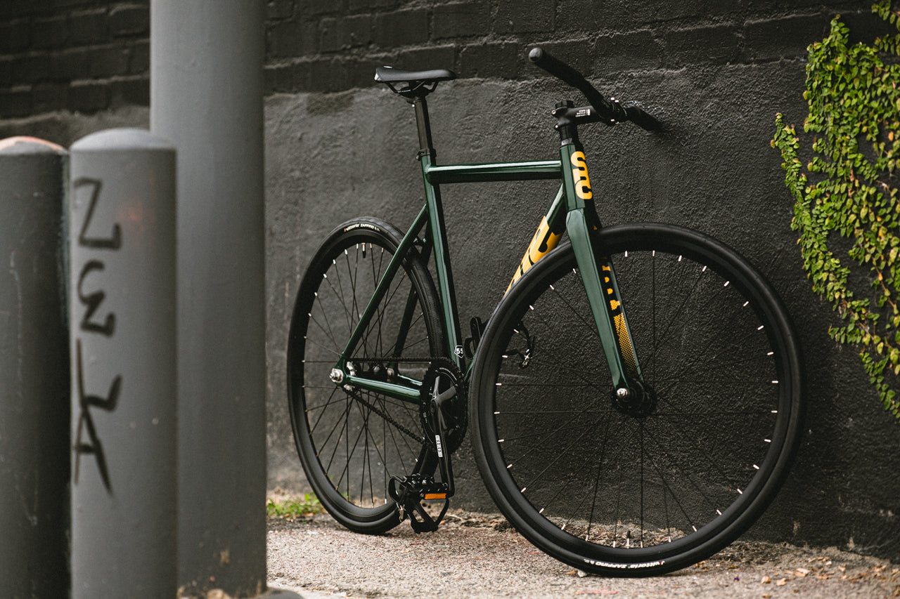 6061 Black Label v3 - Green / Gold