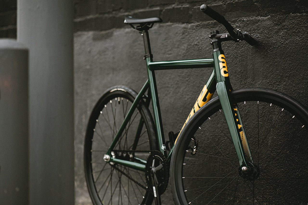 6061 Black Label v3 - Green / Gold