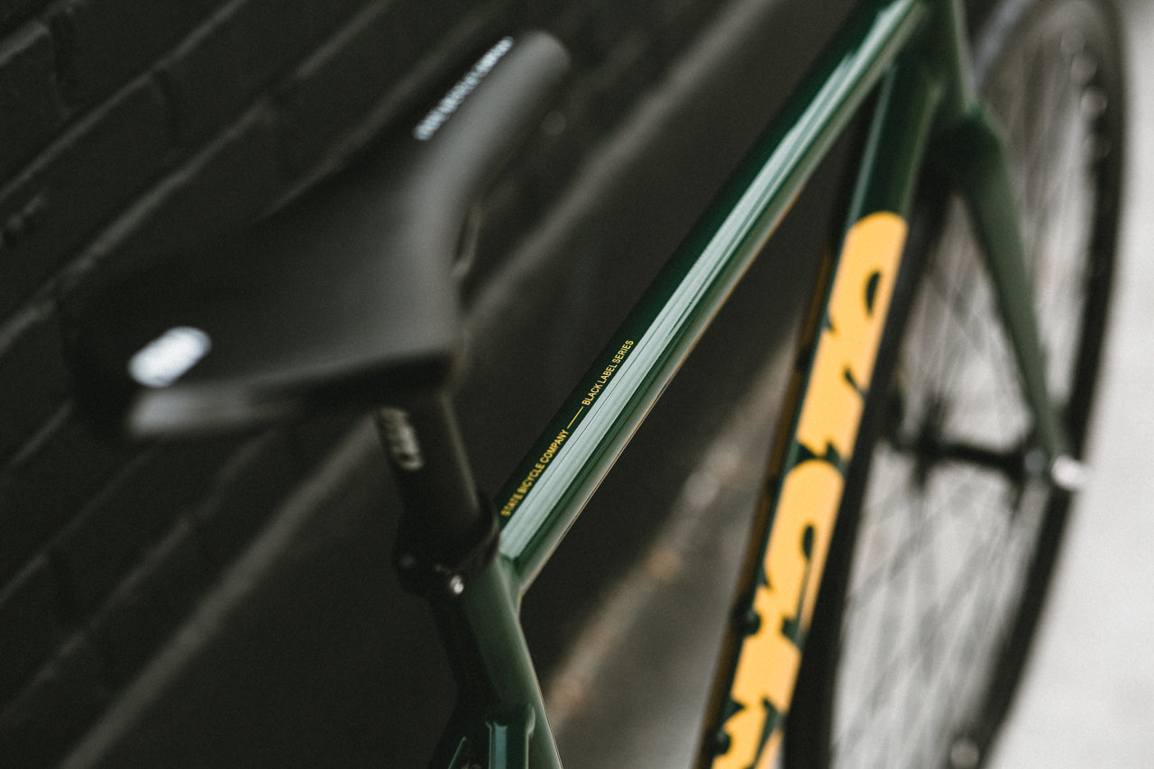 6061 Black Label v3 - Green / Gold