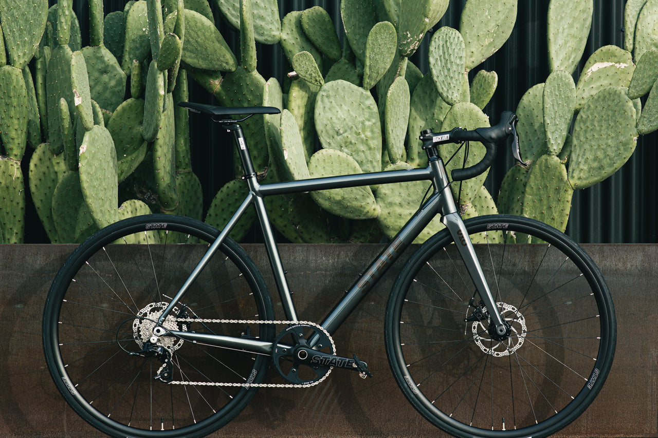 Undefeated Disc Road - Graphite / Prism